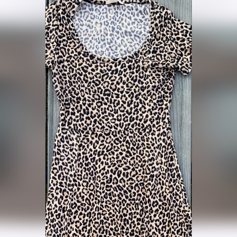 Jessica Simpson Cheetah print midi dress